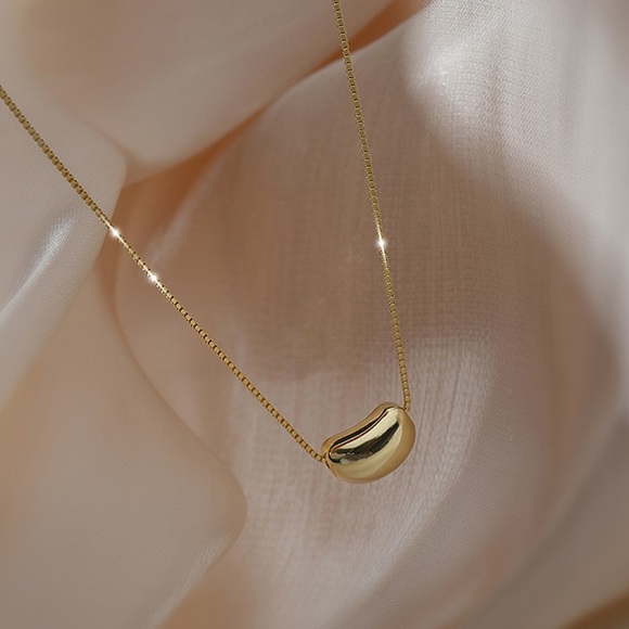 Jewelry - Gold plated fashion necklace